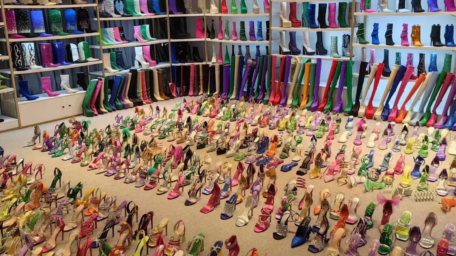 Women's footwear collection: pumps, ankle boots, sandals and casual shoes
